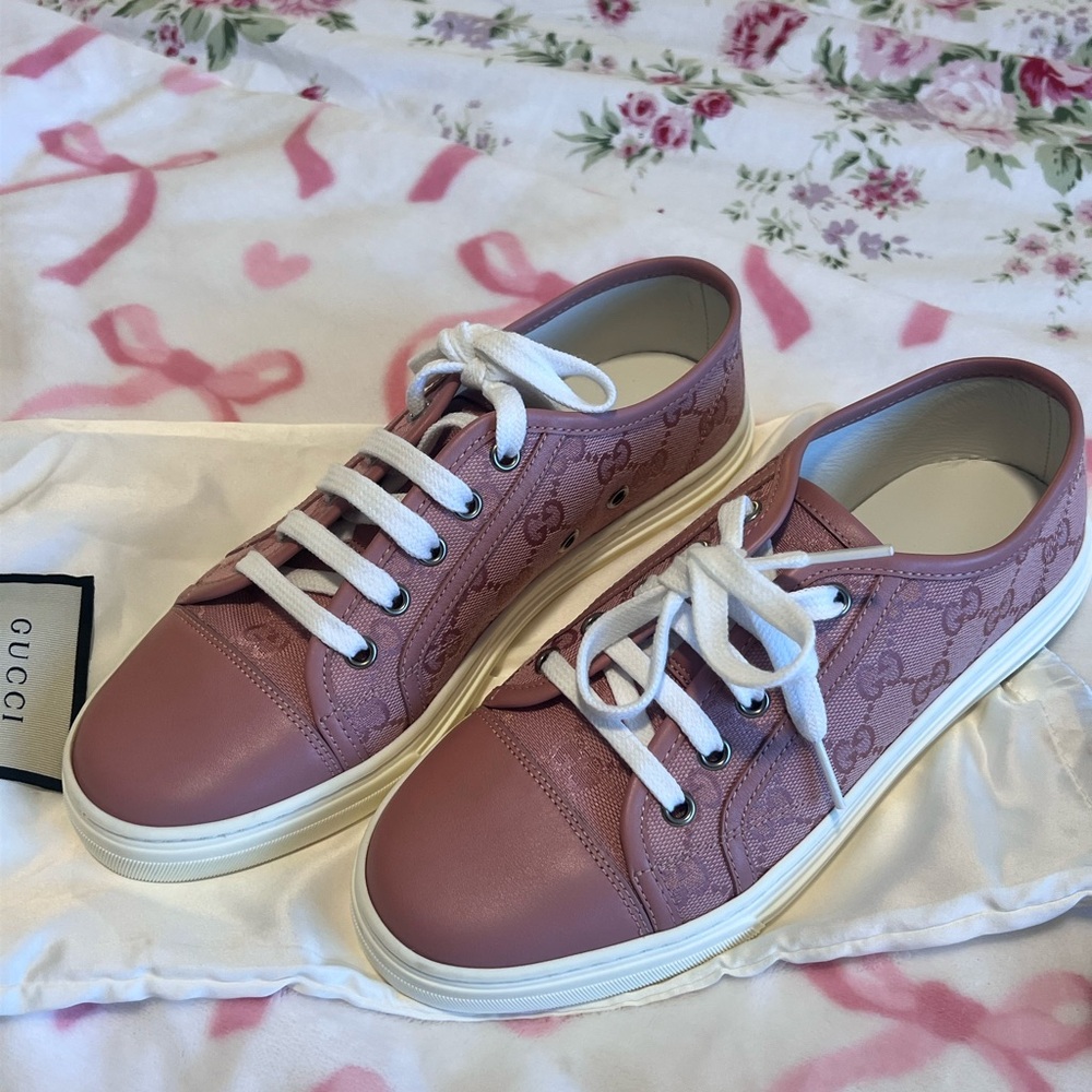 Gucci Canvas Low Top Sneakers Soft Pink